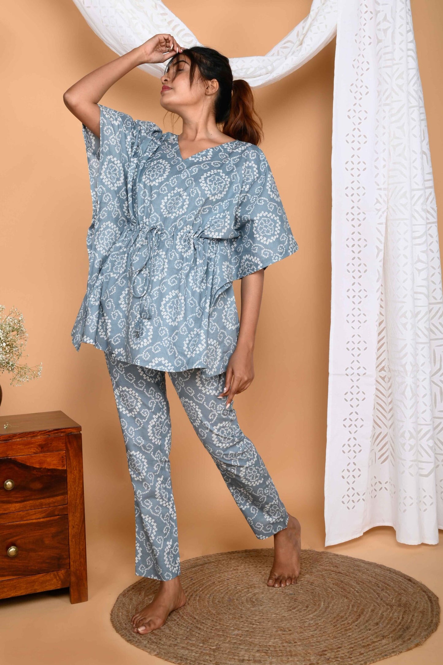 Power Grey Bandhej Kaftan Pyjama Set